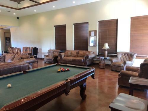Hotel Flying L Guest Ranch