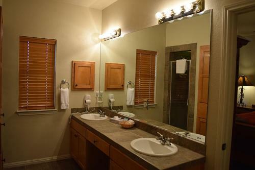 Hotel Flying L Guest Ranch