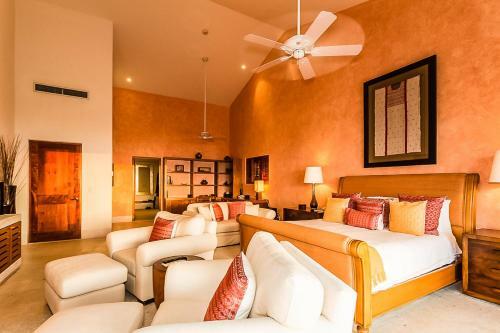 Villa Avanti - Inside Four Seasons Punta Mita