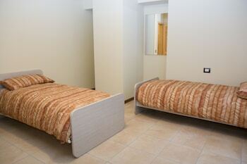 Perarolo Halldis Apartments