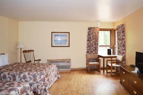 Hotel Holiday Acres Resort