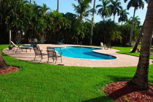 Hotel Rock Lake Resort