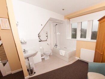 Whitsand Bay Hotel