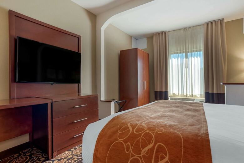 Hotel Comfort Suites Mobile East Bay