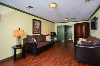 Hotel Home-towne Suites Decatur