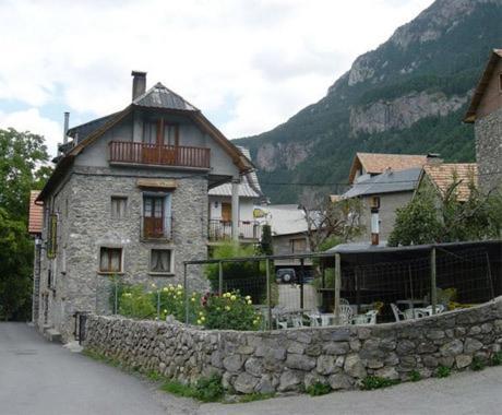Agroturismo Pensi�n Pallaruelo