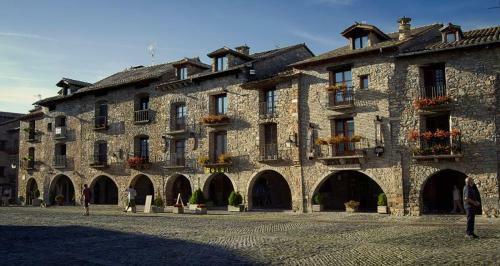 Hostal Pirineos Ainsa