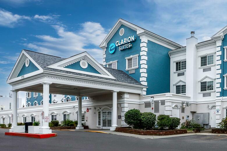 Hotel Clarion Suites Downtown Anchorage