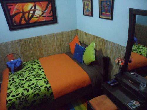 Hostal Zohar Hostel