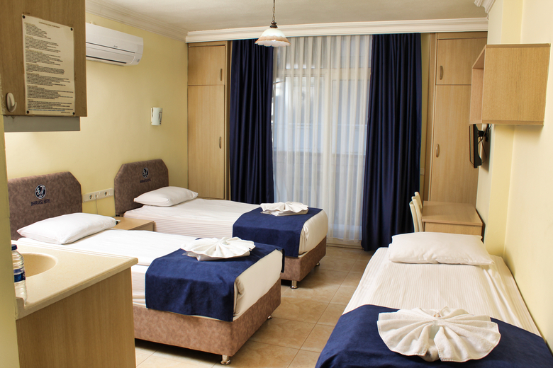 Berrak Su Hotel