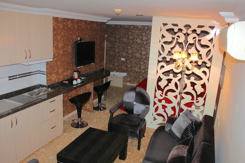 Berrak Su Hotel