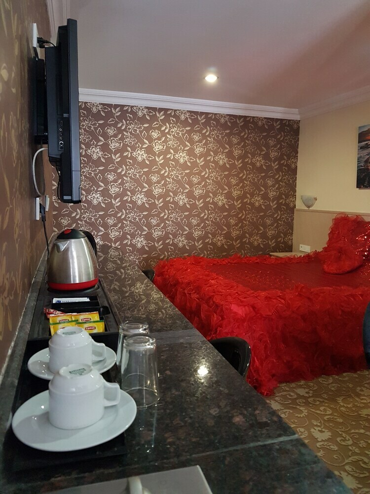 Berrak Su Hotel