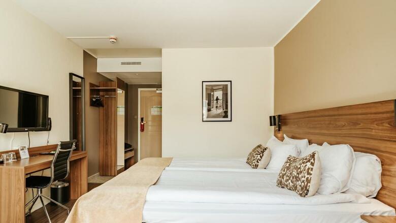 Hotel Apple