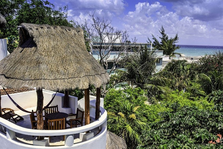 Hotel Blue Palms