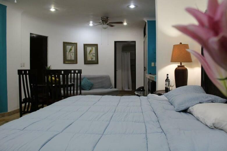 Hotel Blue Palms