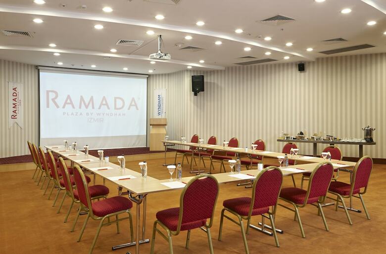 Hotel Ramada Plaza Izmir
