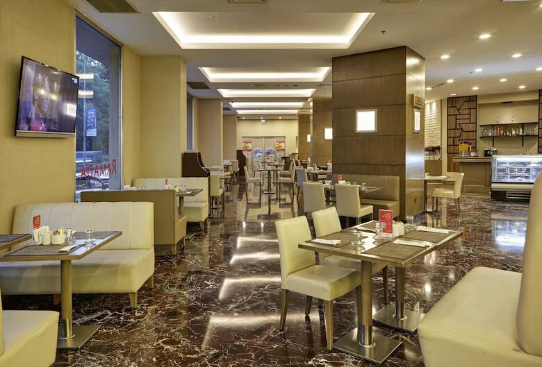 Hotel Ramada Plaza Izmir