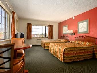 Motel Howard Johnson Inn University
