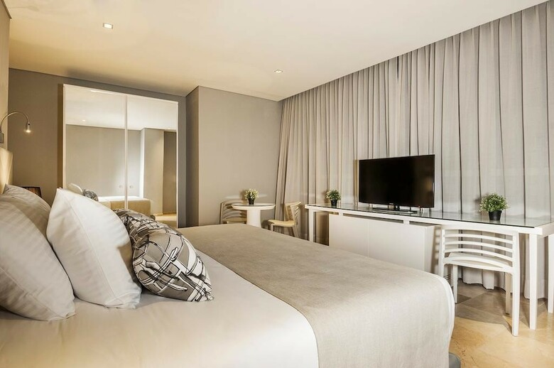 Oz Hotel