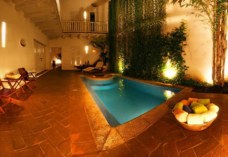 Hotel Estancia De La Mantilla
