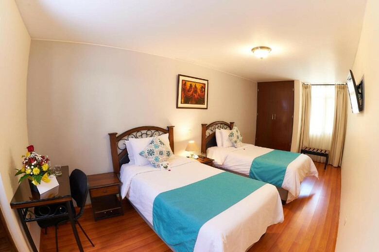 Hotel Los Tambos Colonial