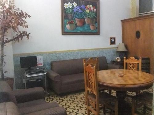Hotel Colonial