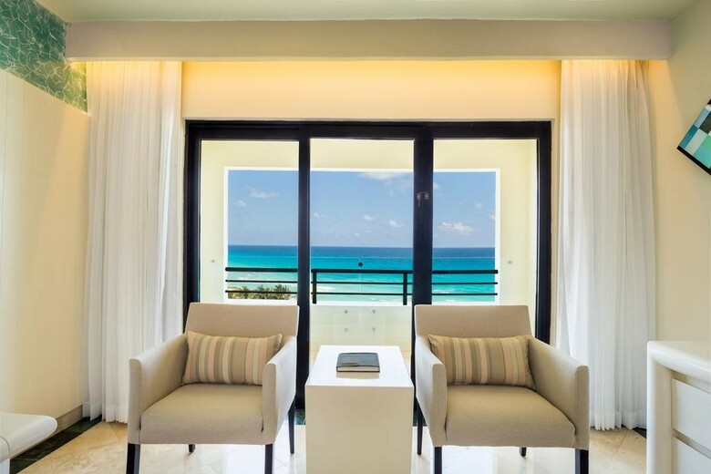 Hotel Now Emerald Canc�n