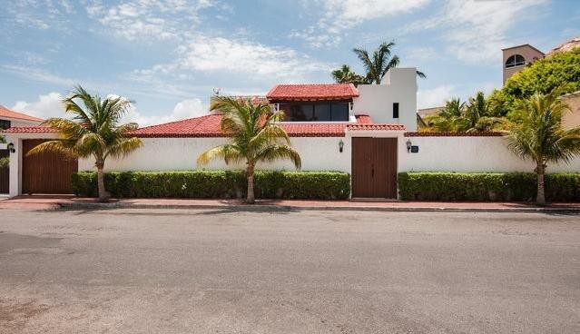 Hotel Stella Maris Three Bedroom Villa