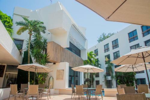 Capital Plaza Hotel