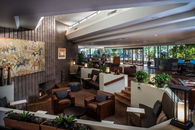 Hotel Doubletree By Hilton Phoenix- Tempe