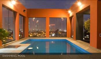 Aparthotel Los Tallanes Hotel & Suites
