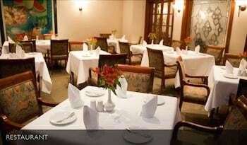 Aparthotel Los Tallanes Hotel & Suites