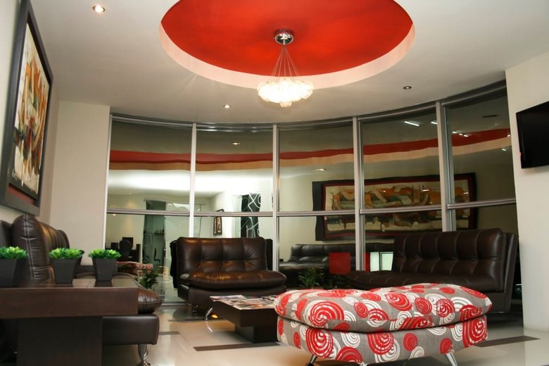 Hotel Intiotel