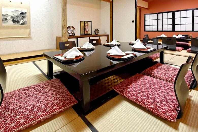 Hotel Crowne Plaza Corobici