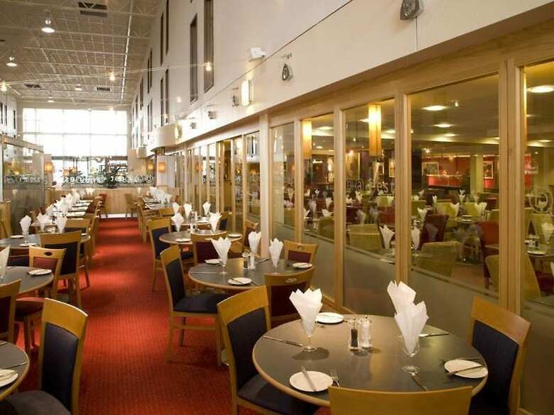 Hotel Premier Inn Bath Road