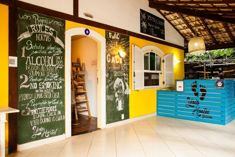 Yolo Hostel