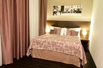 Old Town Hotel