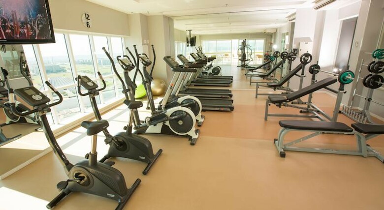 Hotel Saint Moritz Hplus Express