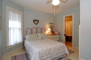 11 Singleton House B&B