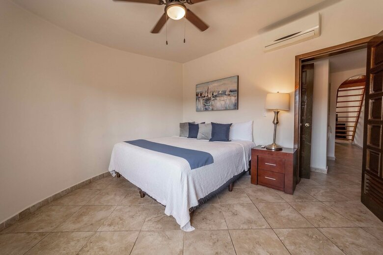 Hotel & Suites El Moro