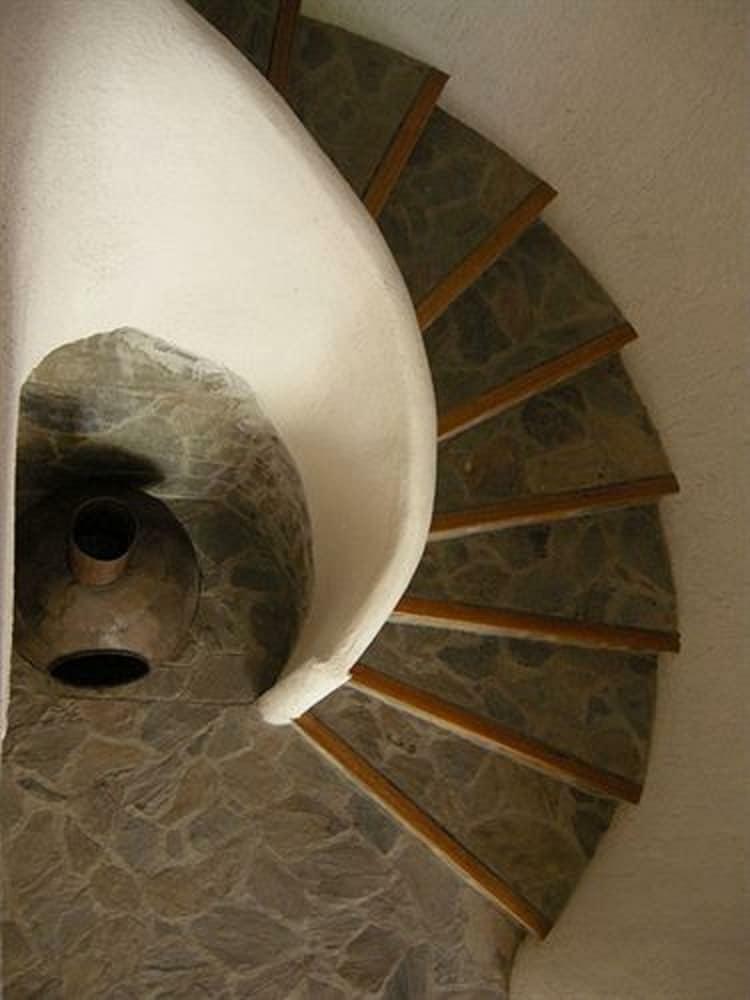 Hotel & Suites El Moro