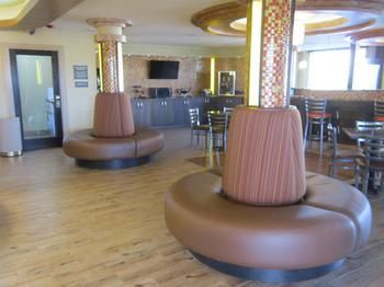 Aspen Hotel And Suites