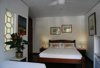 Hostal Pousada Dos Hibiscos
