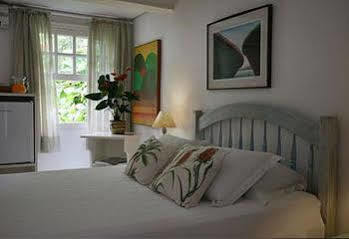 Hostal Pousada Dos Hibiscos