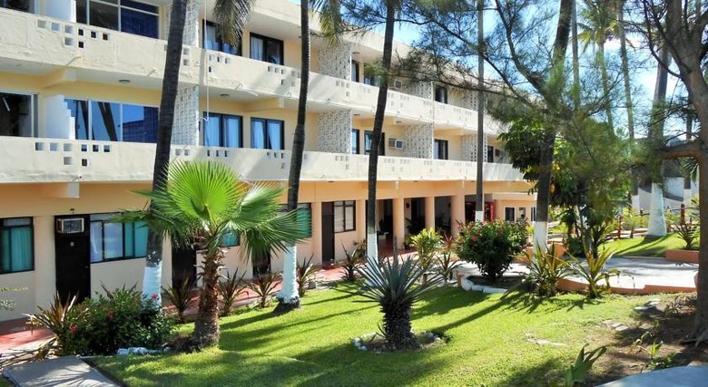 Hotel Las Jacarandas