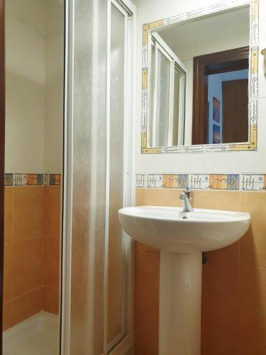 Hostal Puente Azud