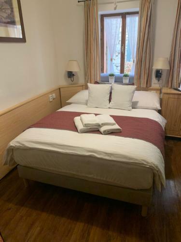 Hostal Pension U Hada