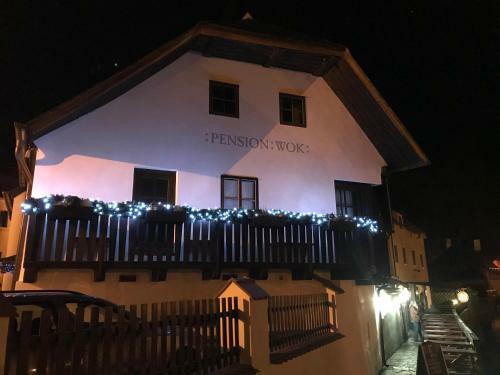Hostal Pension Wok