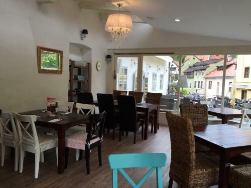 Hostal Pension Hotel Belarie