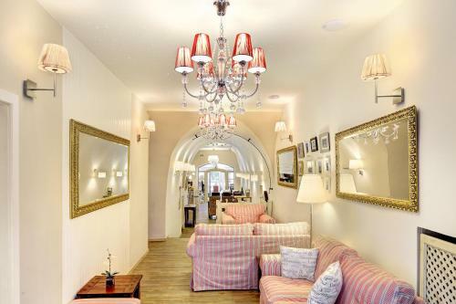 Hostal Pension Hotel Belarie